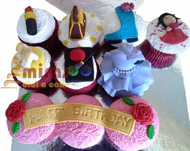 Red Carpet Diva CupCakes 10 nos