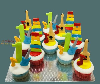 Musical Birthday Cupcakes ( 12 Cupcakes )