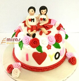 M & N love & Romance Valentine Cake