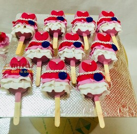 Blue and pink  Dress Cakesicles 10 pieces