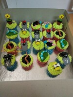 Insects and Amphibians Cupcakes - Set of 10
