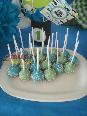 Coloured cake pops set of 20