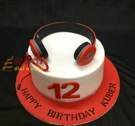 Red Headphones  Birthday Cake