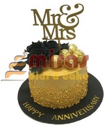 Black and Gold Anniversary Cake