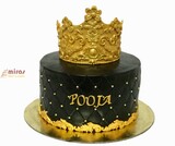Gold tiara cake