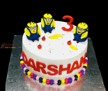 6th Birthday minion Cake