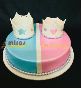 Prince or Princess Baby shower Cake
