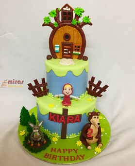 Kiara's Masha and Bear Birthday cake
